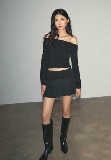 Юбка с накладными карманами