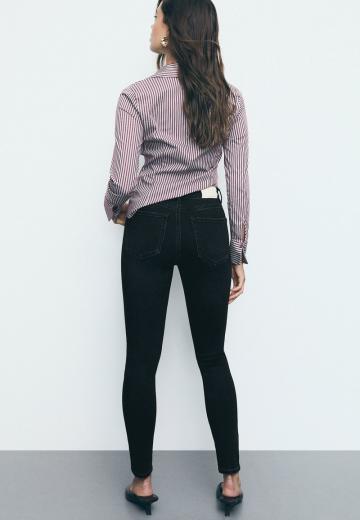 Короткие джинсы