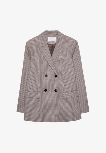 Короткое пальто