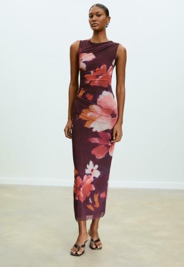 Платье футляр