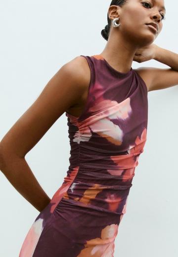 Платье футляр