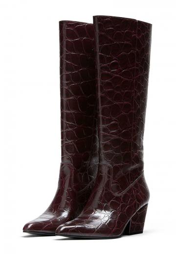 Высокие сапоги