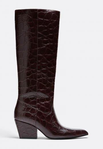 Высокие сапоги