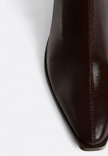 Полусапожки на высоком каблуке