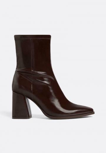 Полусапожки на высоком каблуке