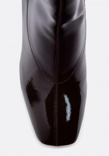 Полусапожки на высоком каблуке