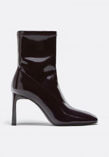 Полусапожки на высоком каблуке