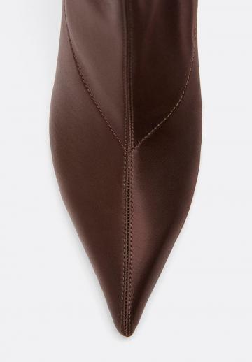 Высокие сапоги