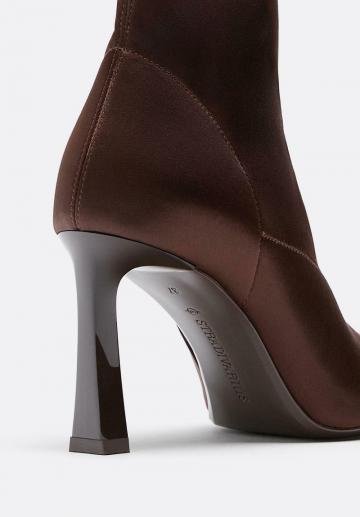 Высокие сапоги