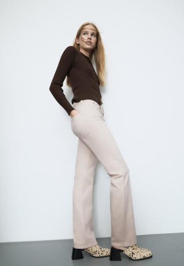 Прямые джинсы