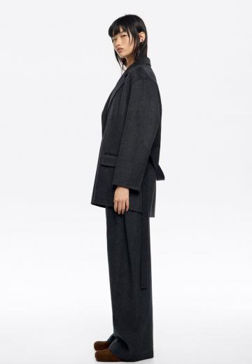 Короткое пальто