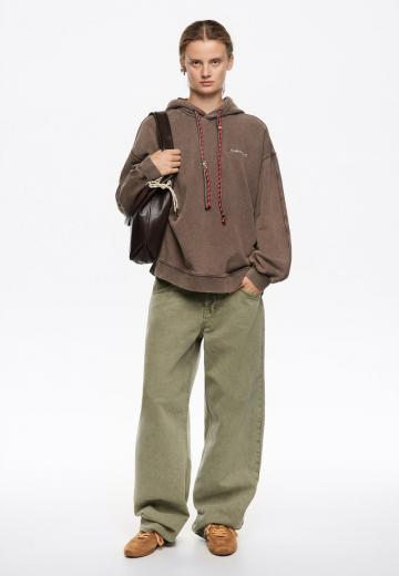 Пуловер с капюшоном