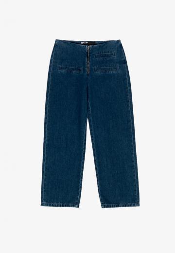 Прямые джинсы