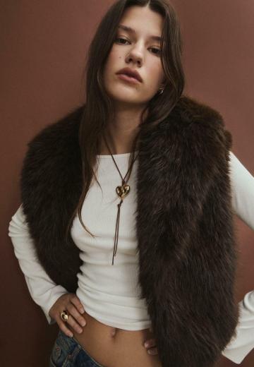 Пуховой жилет