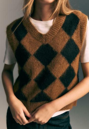 Пуловер без рукавов