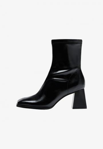 Широкие сапоги