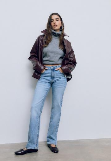 Прямые джинсы