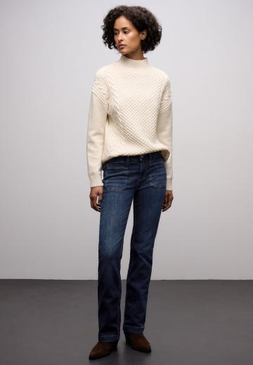 Клешеные брюки