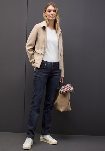 Прямые джинсы