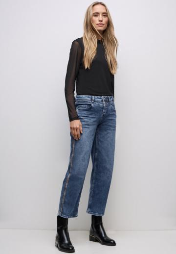 Короткие джинсы