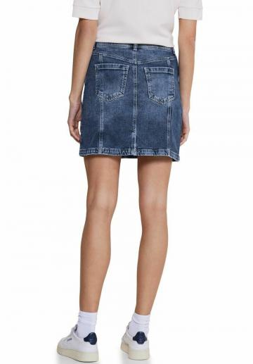 Юбка с накладными карманами