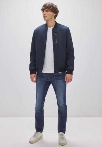 Узкие джинсы