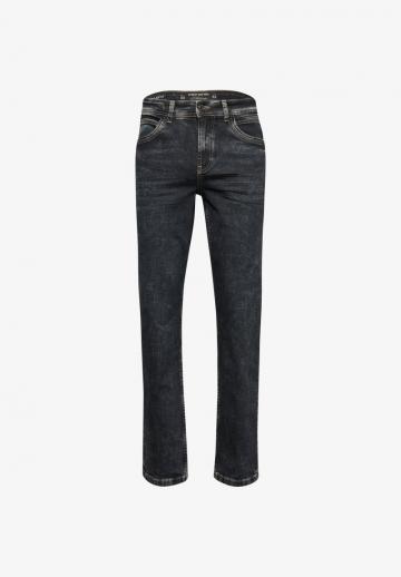 Узкие джинсы