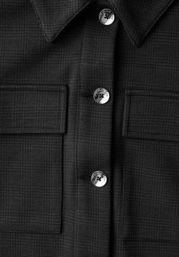 Блейзер с накладными карманами