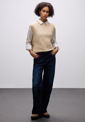 Пуловер без рукавов