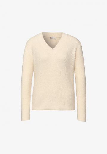 Пуловер с вырезом V