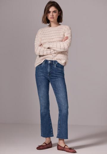 Клешеные джинсы