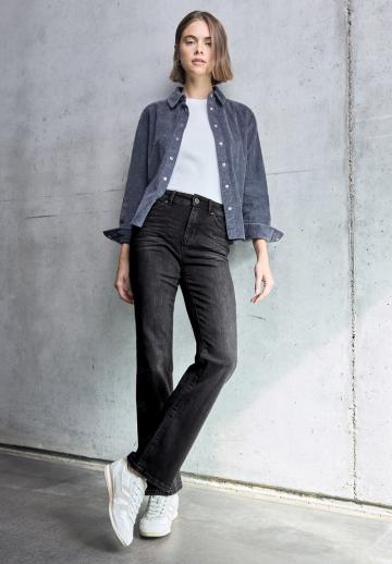 Клешеные брюки