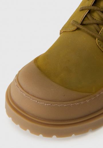 Ботинки на шнуровке