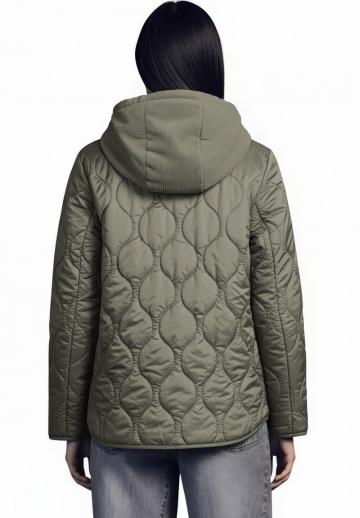 Куртка с накладнымит карманами