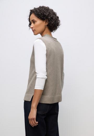 Пуловер без рукавов