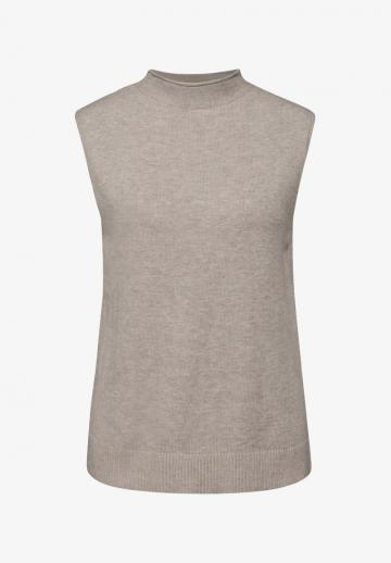 Пуловер без рукавов