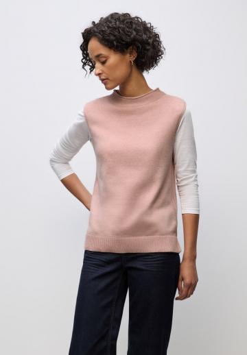 Пуловер без рукавов