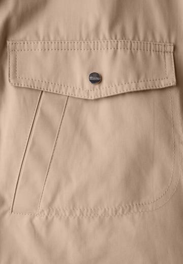 Куртка с накладнымит карманами