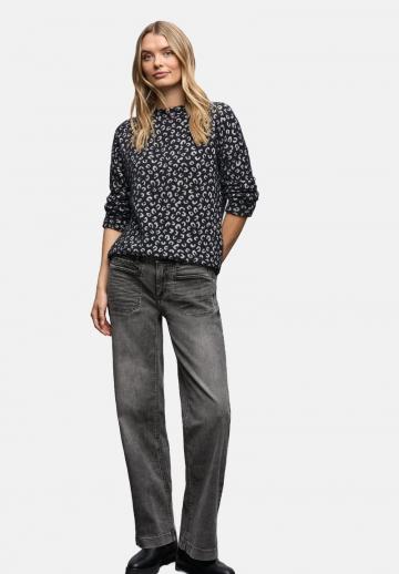 Прямые джинсы