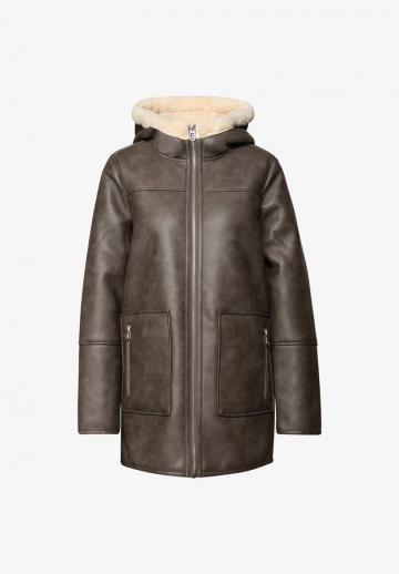 Пальто из искусственной кожи