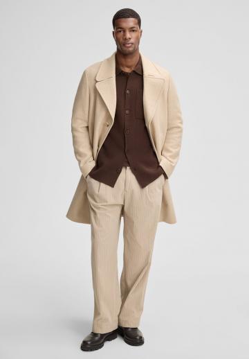 Короткое пальто