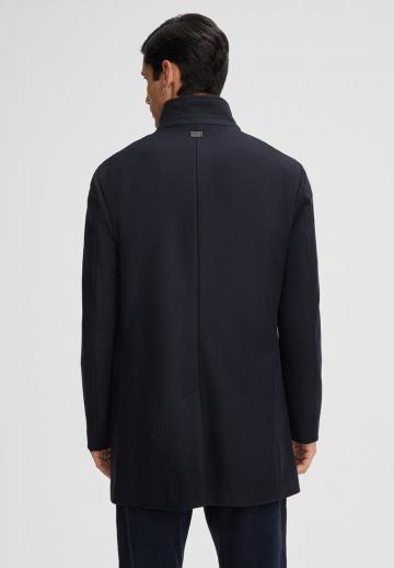 Короткое пальто