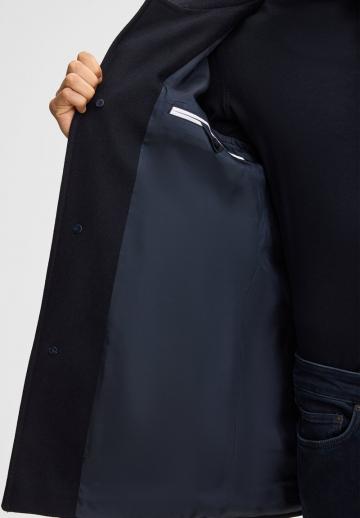 Короткое пальто