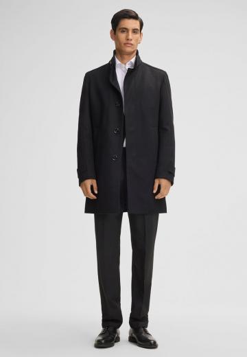 Короткое пальто