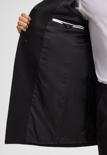 Короткое пальто