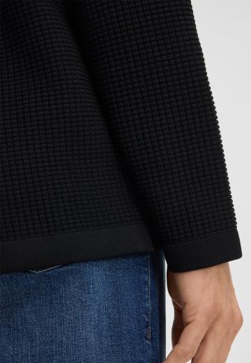 Вязаная кофта