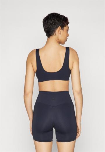 Бюстгальтер без косточек