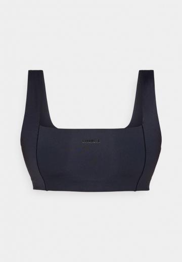 Бюстгальтер без косточек