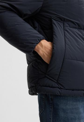 Зимняя куртка