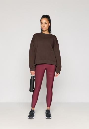 Спортивная толстовка